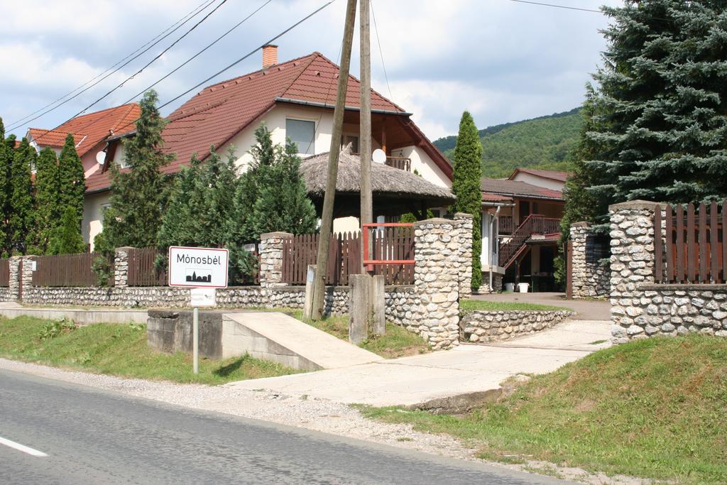 Hotel Horvath Vendeghaz Monosbel Exterior foto